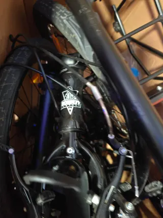 Bicicleta nueva en caja sin montar