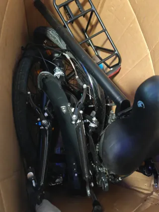 Bicicleta nueva en caja sin montar