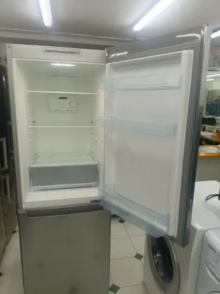 Nevera combi marca Bosch clase A++ 176/60cm