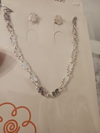 Conjunto de collar y pendientes osito nuevo
