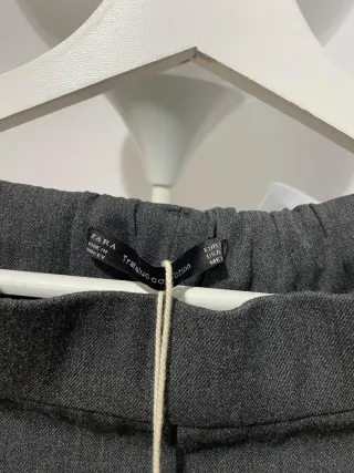 Pantalones rectos cintura elástica ZARA. Nuevos