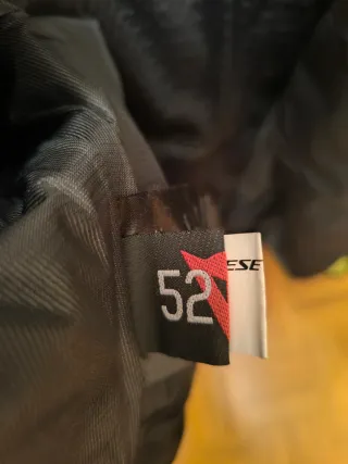 Chaqueta Dainese Negra y Amarilla