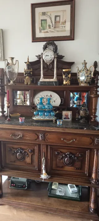 Aparador antiguo madera y mármol