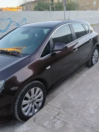 Opel Astra 2013