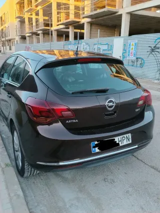 Opel Astra 2013