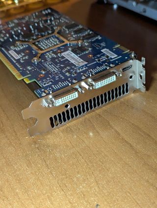 Scheda Video Nvidia GeForce GTS 450 - 1.5GB