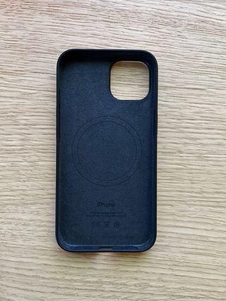 Funda iPhone 14 Silicona MagSafe Negra