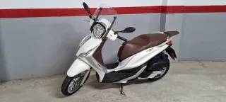 Piaggio Medley 125 ABS Scooter