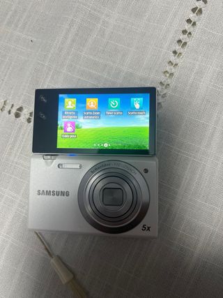 Samsung MV800 Fotocamera Digitale Bianca