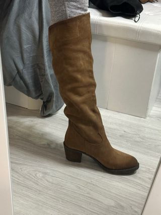 Botas Alpe Ante Marrón con Flecos