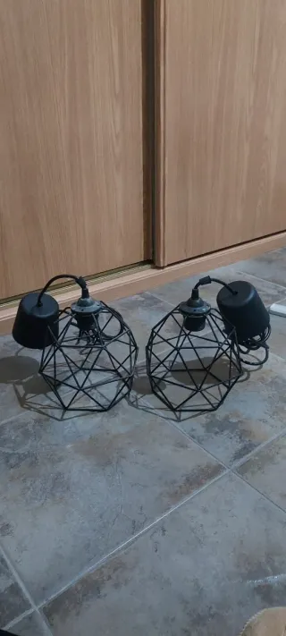 2 Lámparas Colgantes Metálicas Negras