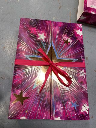 Calendário de Adviento Revolution Makeup 2025