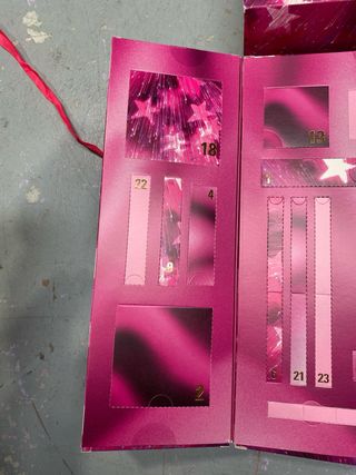 Calendário de Adviento Revolution Makeup 2025