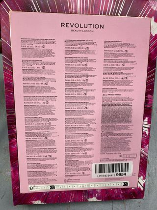 Calendário de Adviento Revolution Makeup 2025