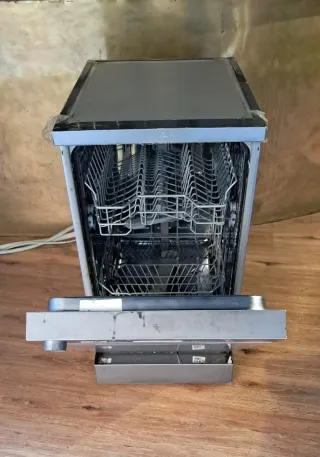 Lavavajillas Beko modelo DFS05024X