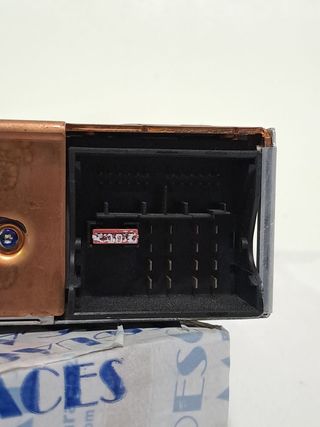 SISTEMA AUDIO / RADIO CD BMW X3 (E83) (2)