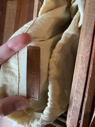 Bolso de madera Zara