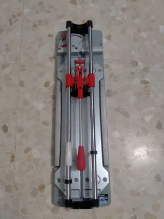 Cortadora de azulejo Rubí TR 600 Rubí TS.