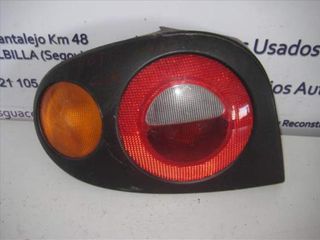 PILOTO TRASERO IZQUIERDO RENAULT MEGANE I CLASSIC (LA0) (3)