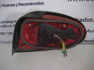 PILOTO TRASERO IZQUIERDO RENAULT MEGANE I CLASSIC (LA0) (3)