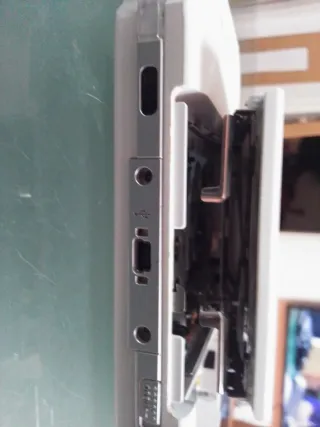 Consola Sony PSP tiene la batería la tiene rota