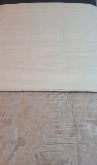 2 Edredones Cama 90cm Beige y 4  Fundas de cojín.