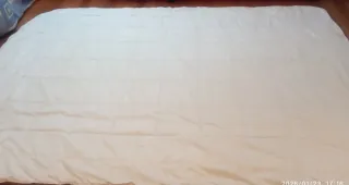 2 Edredones Cama 90cm Beige y 4  Fundas de cojín.