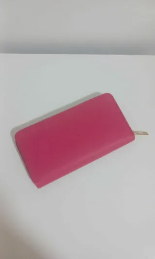 Carteira rosa e dourada da Luca Barra