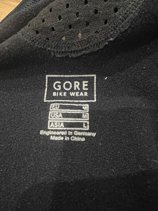 Conjunto Gore Bike Wear: Chaqueta y Culotte