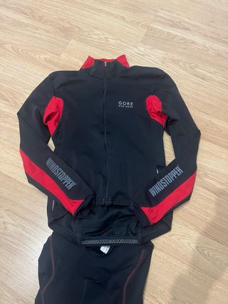 Conjunto Gore Bike Wear: Chaqueta y Culotte