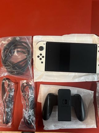 Nintendo Switch OLED Blanca y Negra