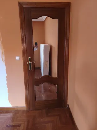 Puerta de madera maciza interior