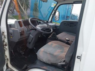 Nissan Cabstar 2005