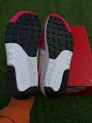 Nike Air Max 1 Beige Rosa