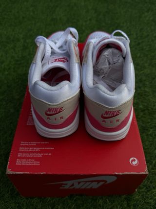 Nike Air Max 1 Beige Rosa