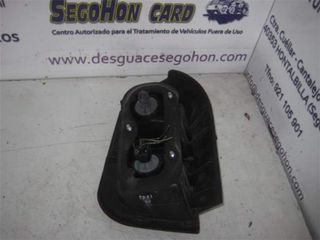 PILOTO TRASERO DERECHO MITSUBISHI SPACE WAGON (N30/N40)