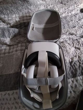 Meta Quest 2 128GB + funda oficial