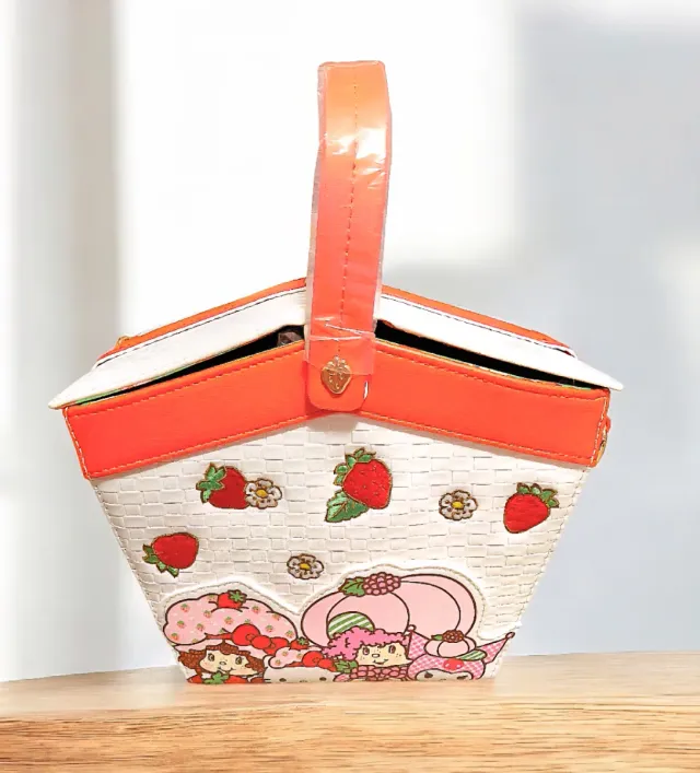 Bolso Loungefly Tarta Fresa Navidad