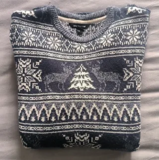 Jersey cuello redondo estampado invierno.