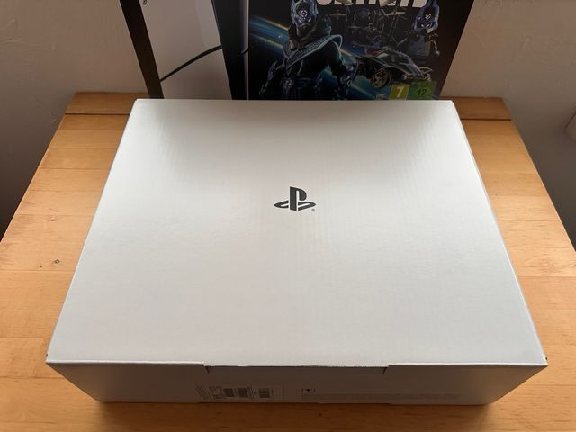 Caja PS5 Fortnite Edición Especial