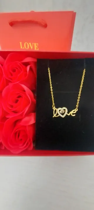 Collana Love con cuore e strass