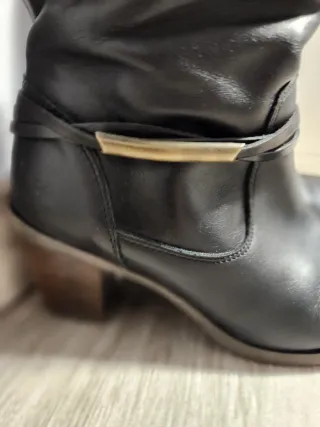 Botines de piel negros 39