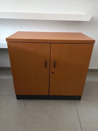 Armario oficina madera puertas batientes