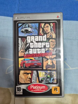 2 Juegos PSP: Grand Theft Auto & Star Wars