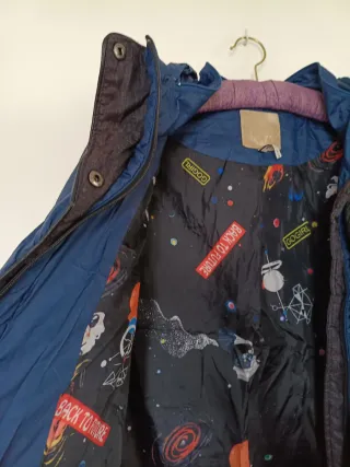 Chaqueta de plumas azul entallada mujer