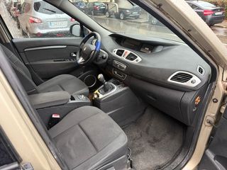 Renault Grand Scenic 2010