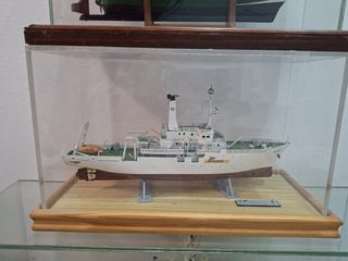 Maqueta Barco Le Surcouf ESCUCHO OFERTAS