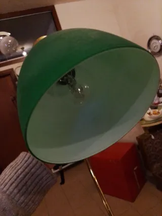 Lampada da tavolo verde e oro