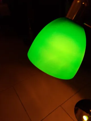 Lampada da tavolo verde e oro