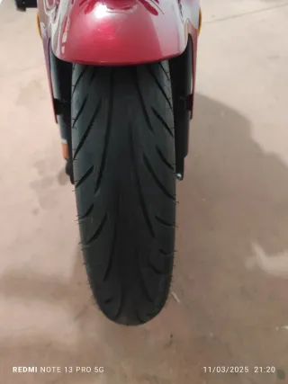 Honda CB500F Naked granate